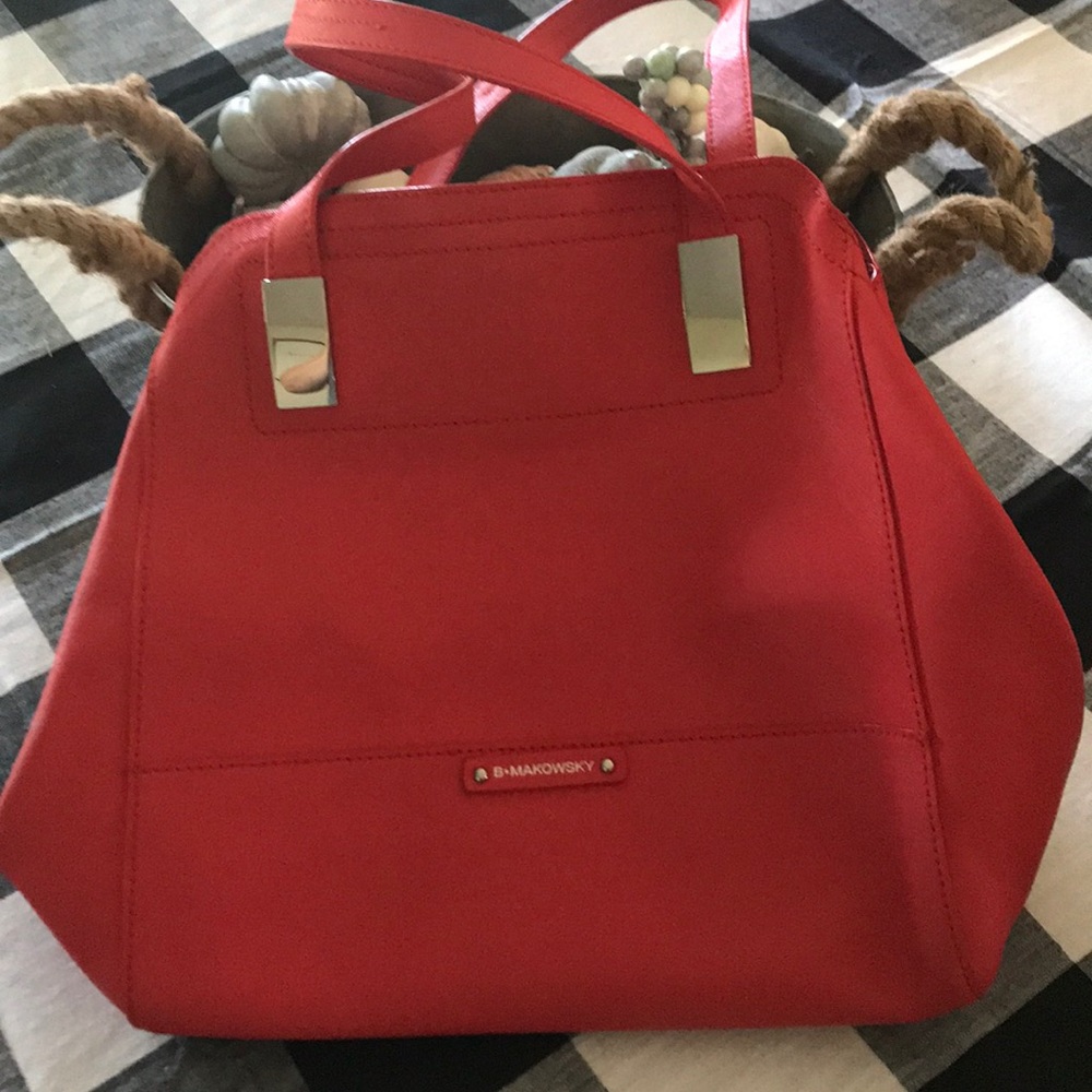 B makowsky lightly used purse 👛💖